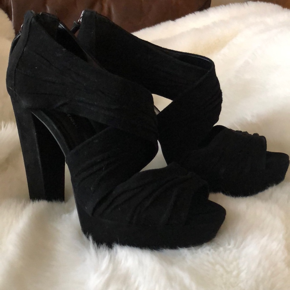 KG by Kurt Geiger suede platform sandals omg!